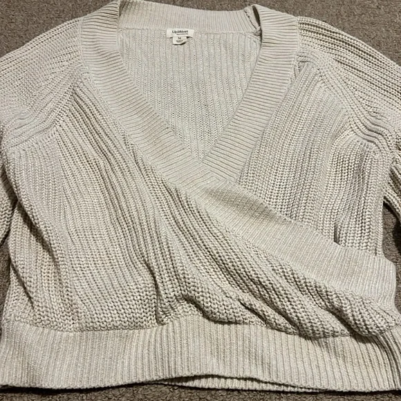 Upwest Weekend Wrap Cropped Sweater in cream size medium - Picture 4 of 7